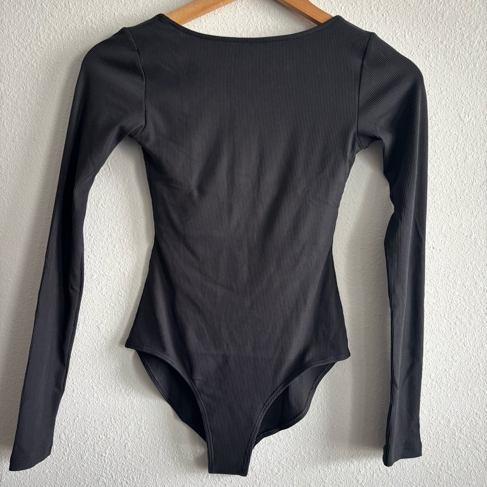 NWT Girlfriend Collective Elena Black Ribbed Backless Long Sleeve Bodysuit - Picture 4 of 9